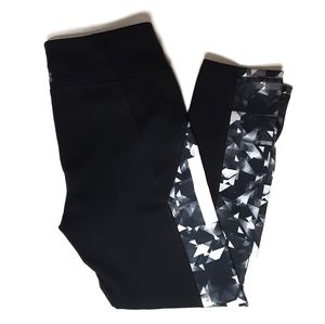 Under Armour Cropped Leggings